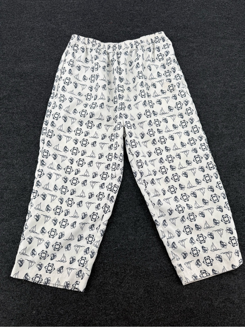 Hillard & Hanson White Pants with Navy Sailboat and Floral Print